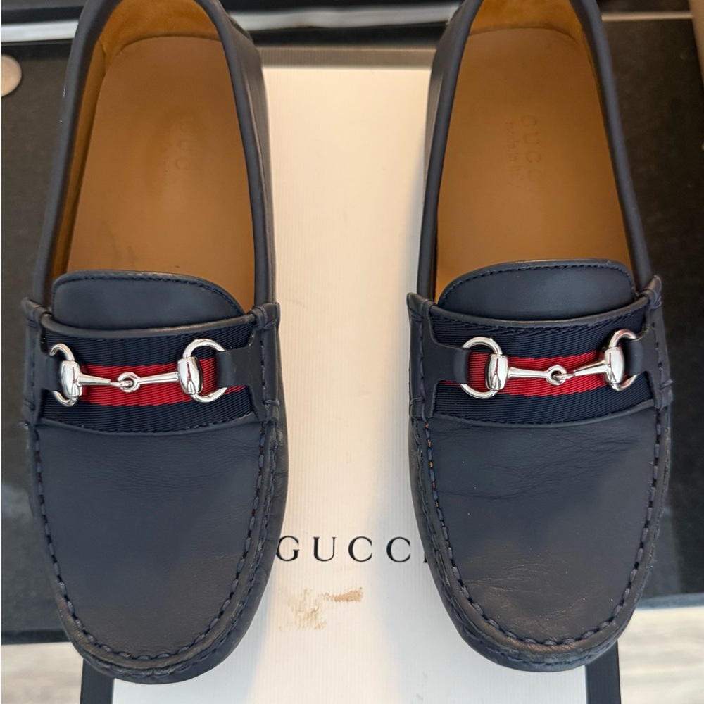 Gucci Kid’s Navy Loafers/Moccasins with Red Strip